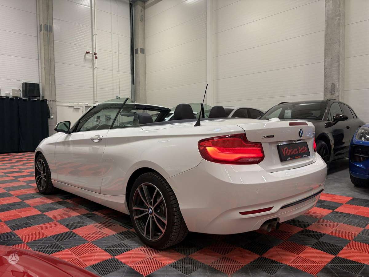 BMW 230, 2.0 l., convertible