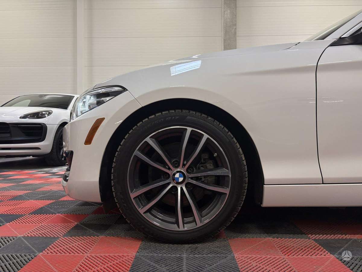 BMW 230, 2.0 l., convertible