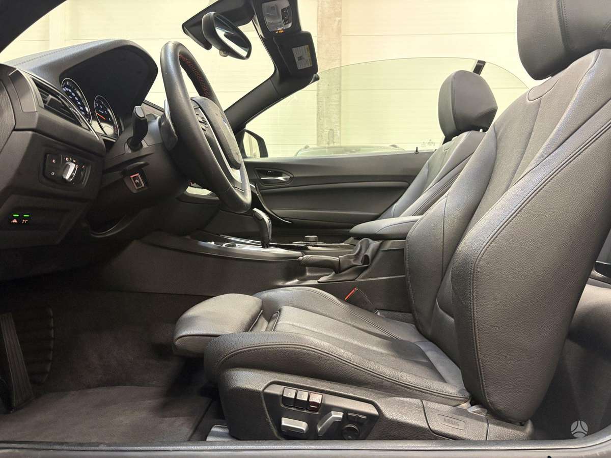 BMW 230, 2.0 l., convertible