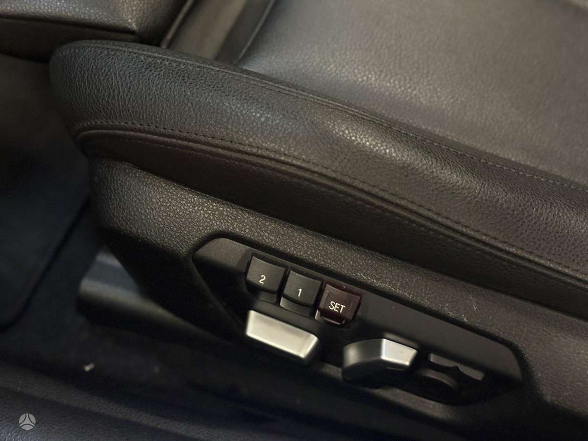 BMW 230, 2.0 l., convertible