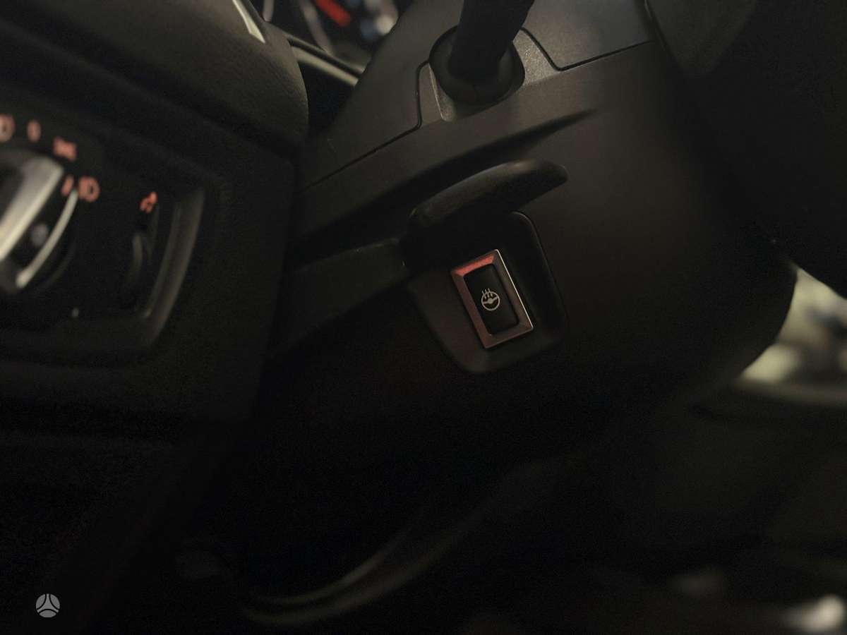 BMW 230, 2.0 l., convertible