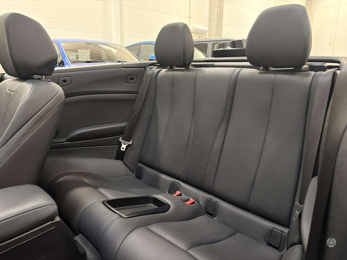BMW 230, 2.0 l., convertible
