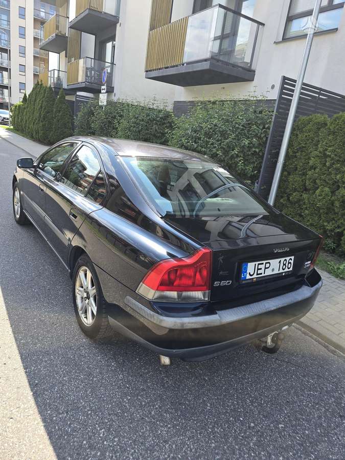 Volvo S60, 2.4 l., Седан