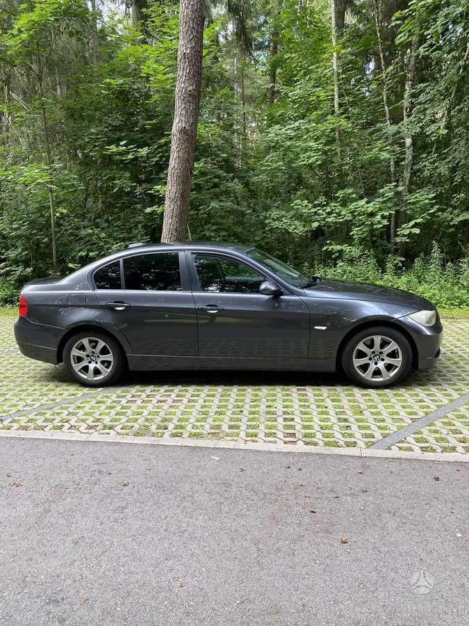 BMW 320, 2.0 l., Седан