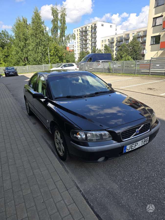 Volvo S60, 2.4 l., Седан