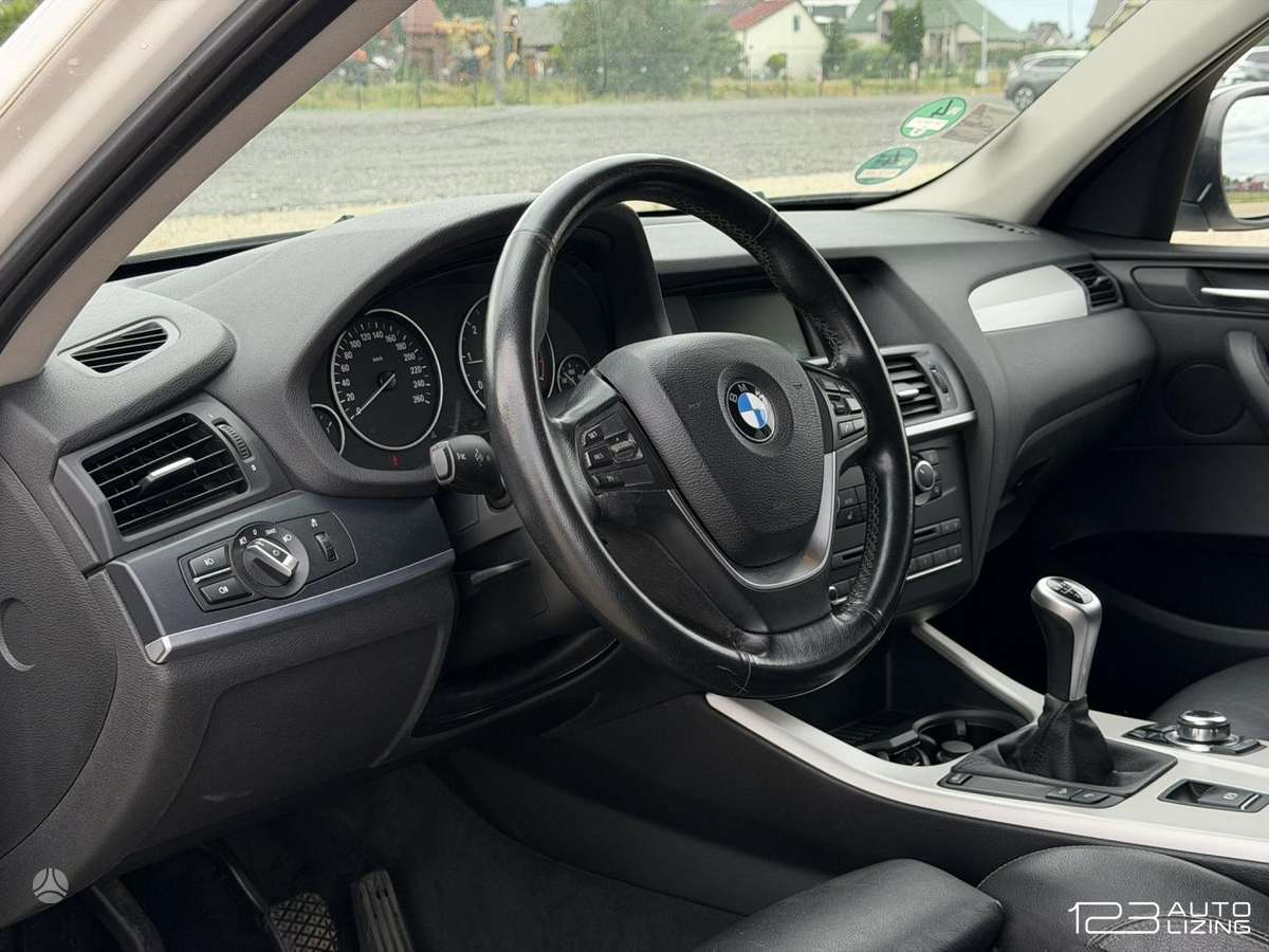 BMW X3, 2.0 l., off-road / crossover
