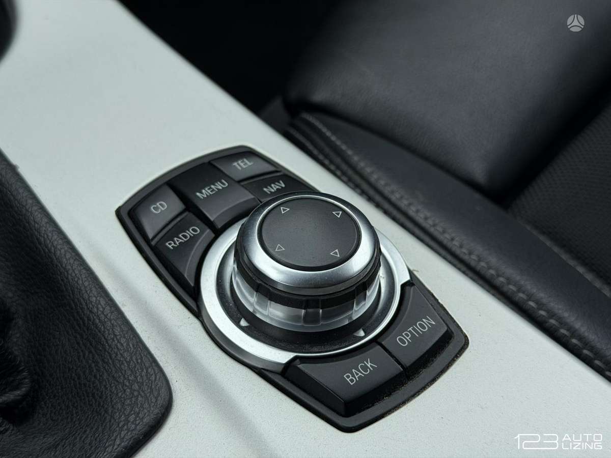 BMW X3, 2.0 l., off-road / crossover