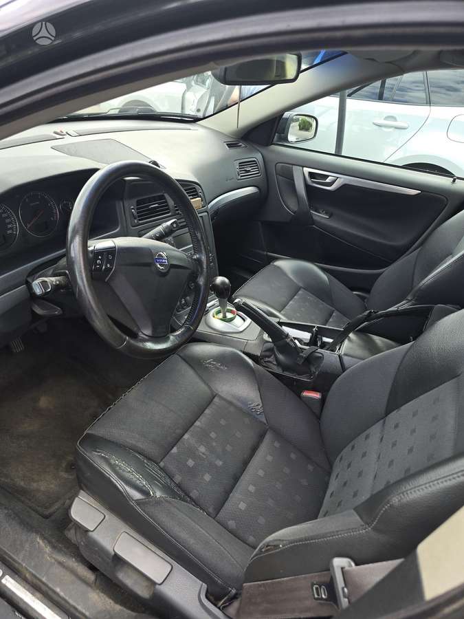 Volvo S60, 2.4 l., Седан