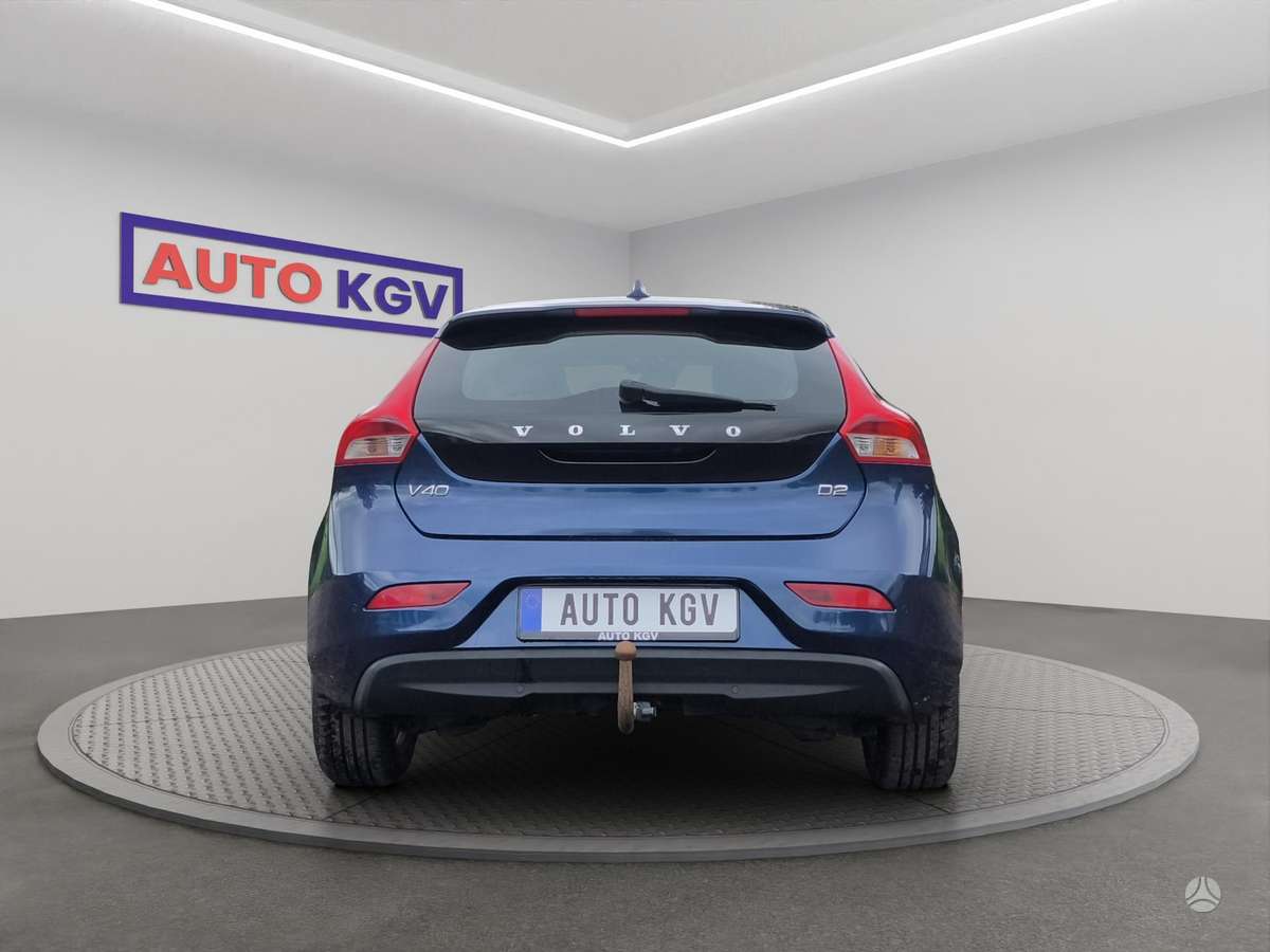Volvo V40, 2.0 l., Хэтчбек
