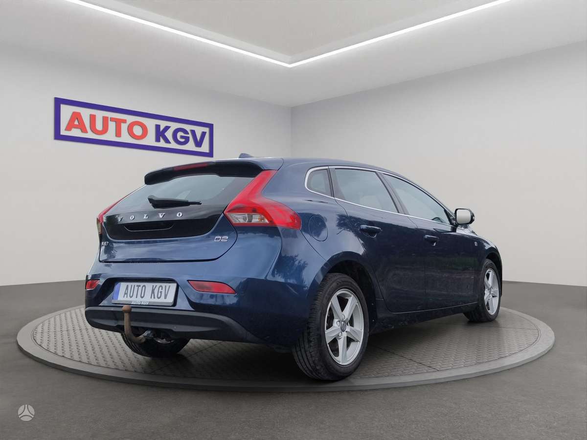 Volvo V40, 2.0 l., Хэтчбек