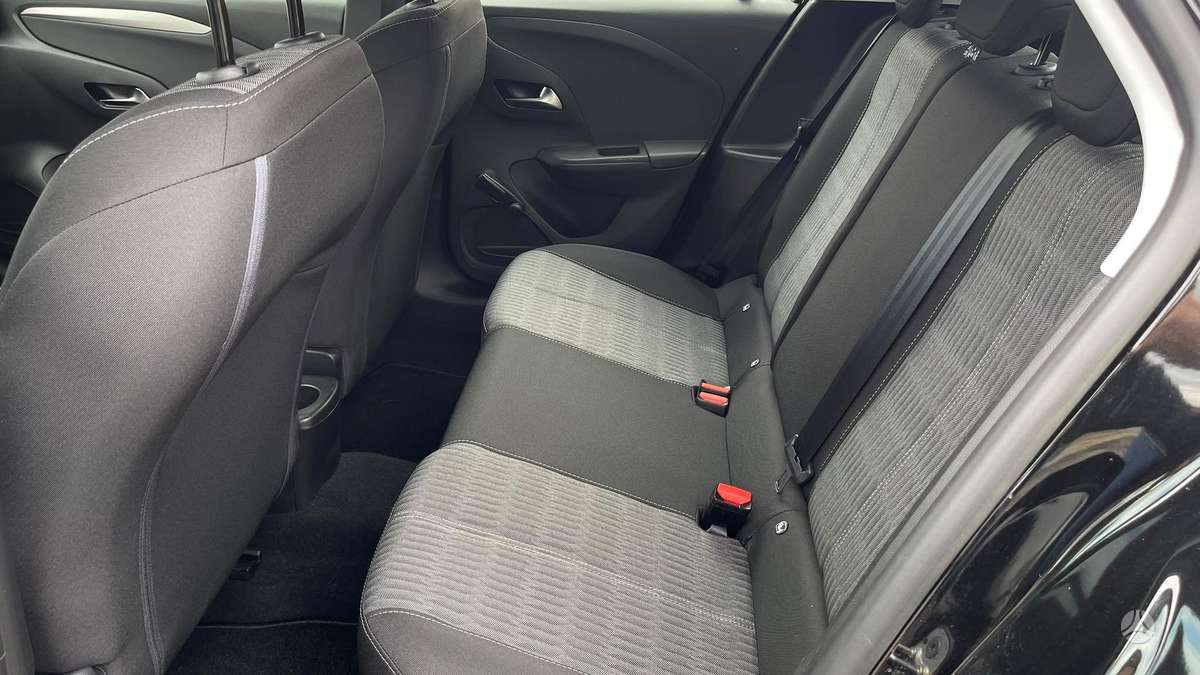 Opel Corsa, 1.2 l., Хэтчбек
