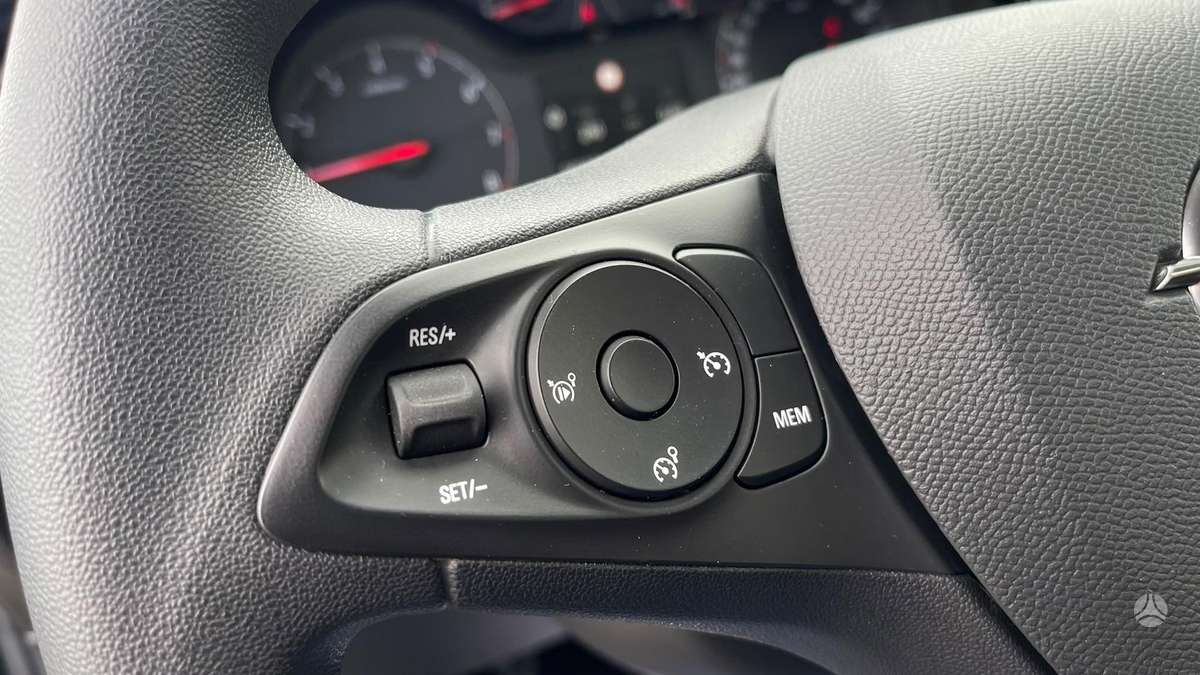 Opel Corsa, 1.2 l., Хэтчбек