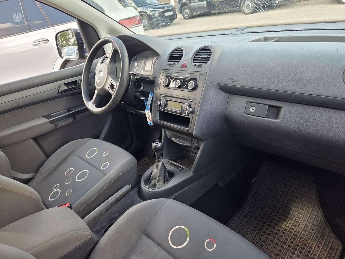 Volkswagen Caddy Maxi - 5