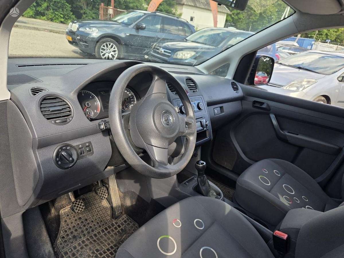 Volkswagen Caddy Maxi - 6