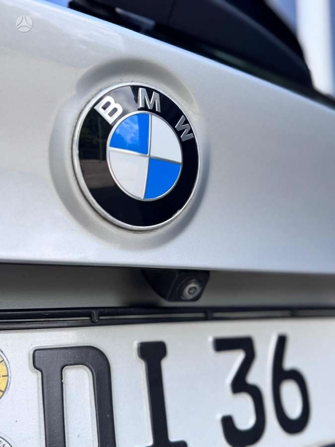 BMW X3, 2.0 l., Минивэн