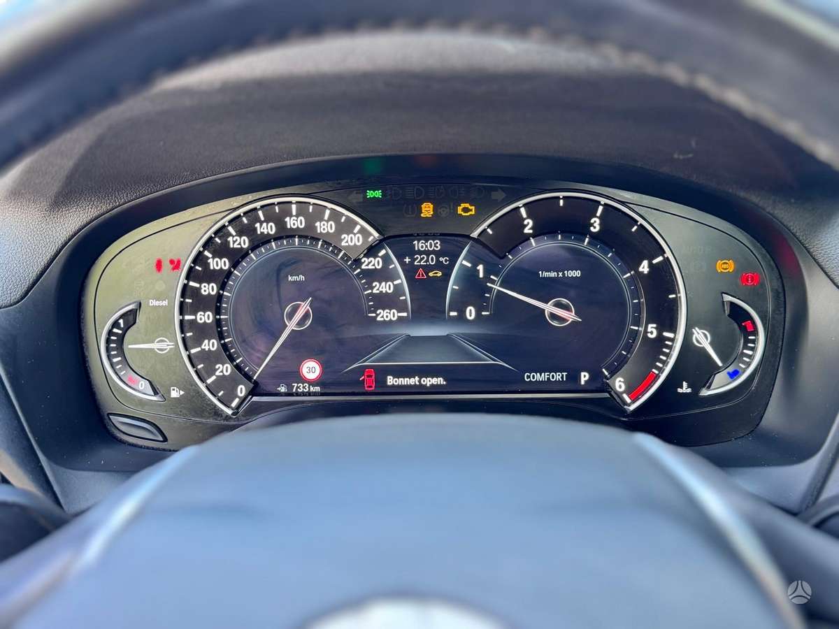 BMW X3, 2.0 l., Минивэн