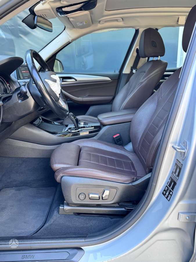 BMW X3, 2.0 l., Минивэн