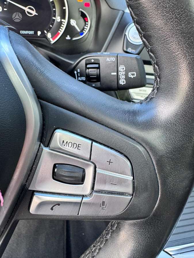 BMW X3, 2.0 l., Минивэн