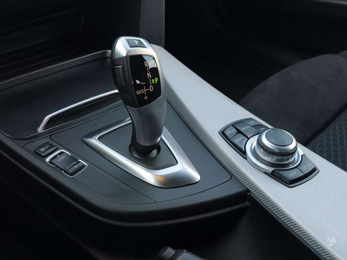BMW 318, 2.0 l., universalas