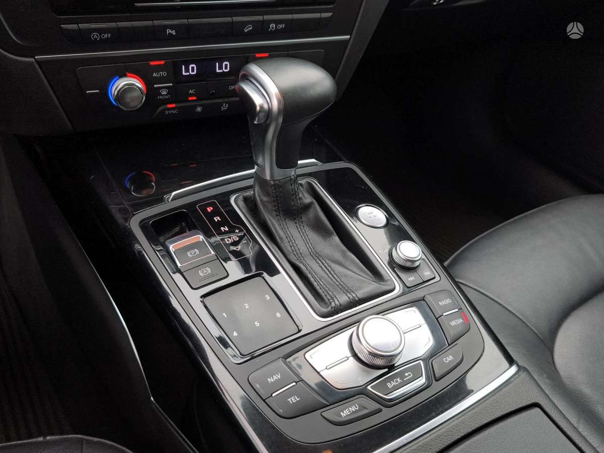 Audi A6 allroad, 3.0 l., Универсал