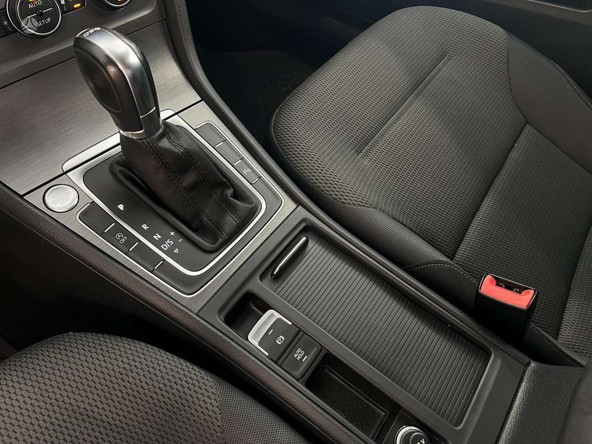 Volkswagen Golf, 1.6 l., Универсал