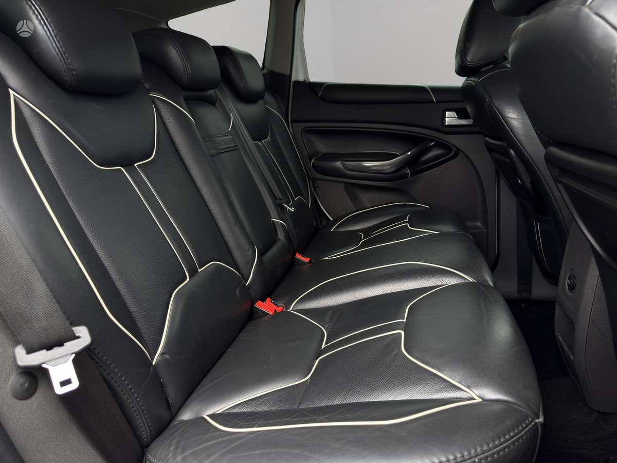 Ford Kuga, 2.0 l., off-road / crossover