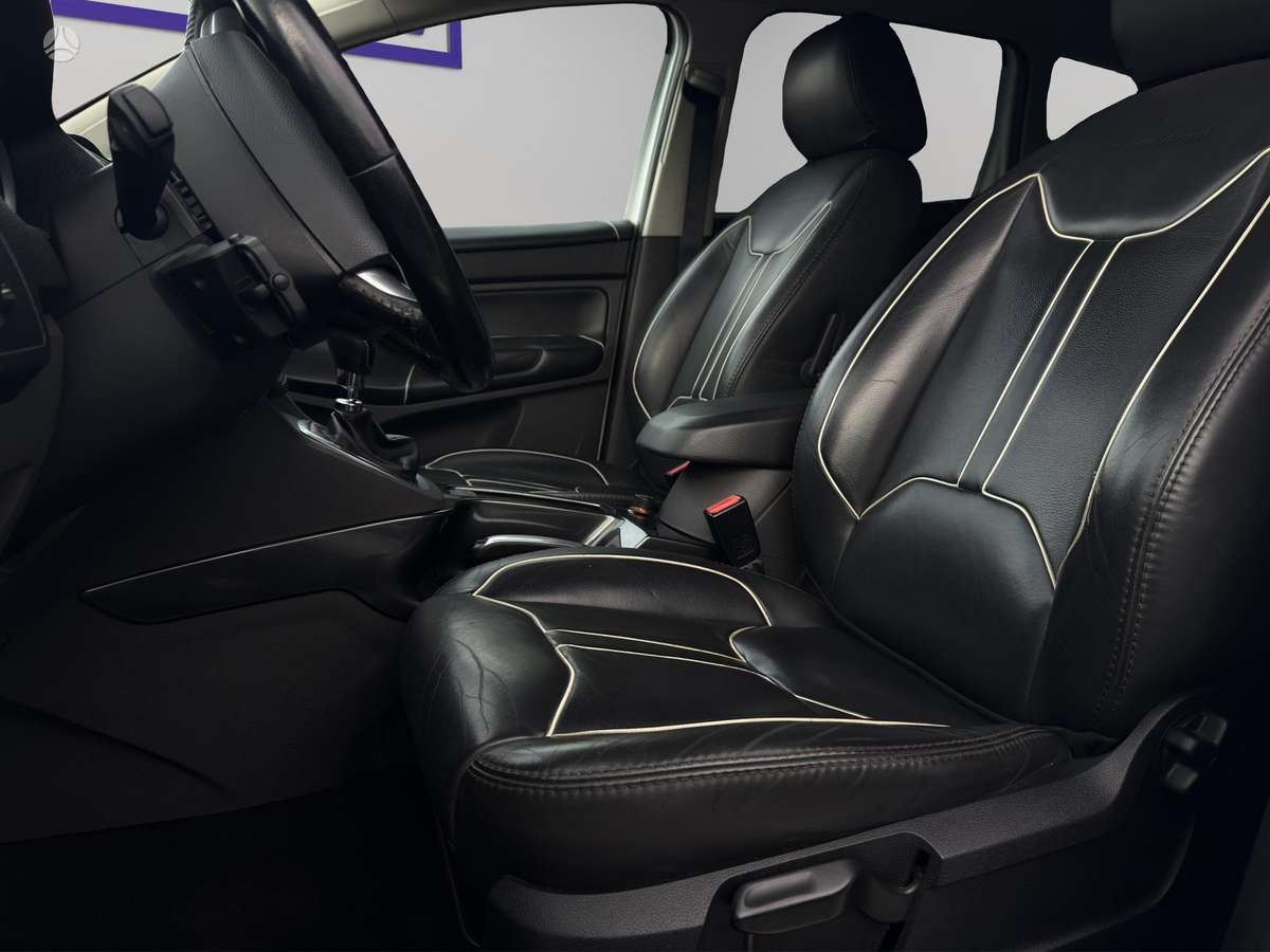 Ford Kuga, 2.0 l., off-road / crossover
