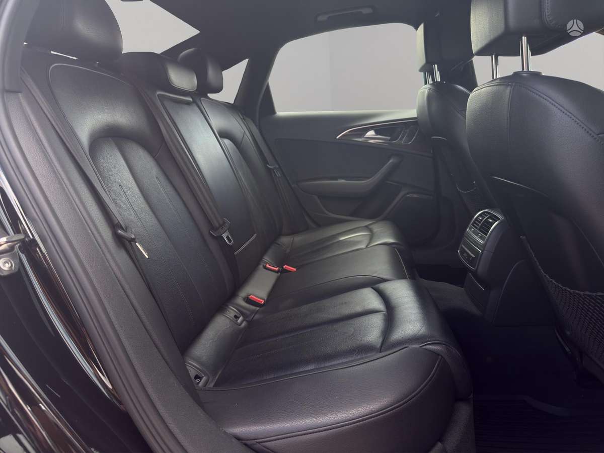 Audi A6, 2.0 l., saloon / sedan