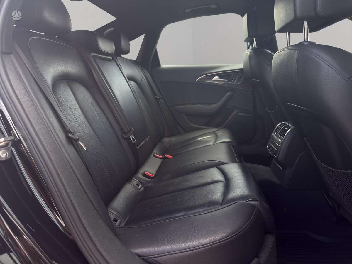 Audi A6, 2.0 l., Седан