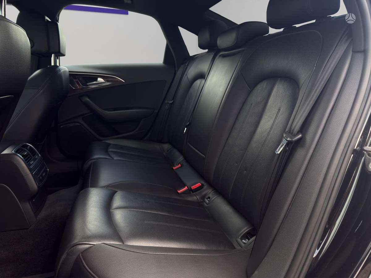Audi A6, 2.0 l., saloon / sedan