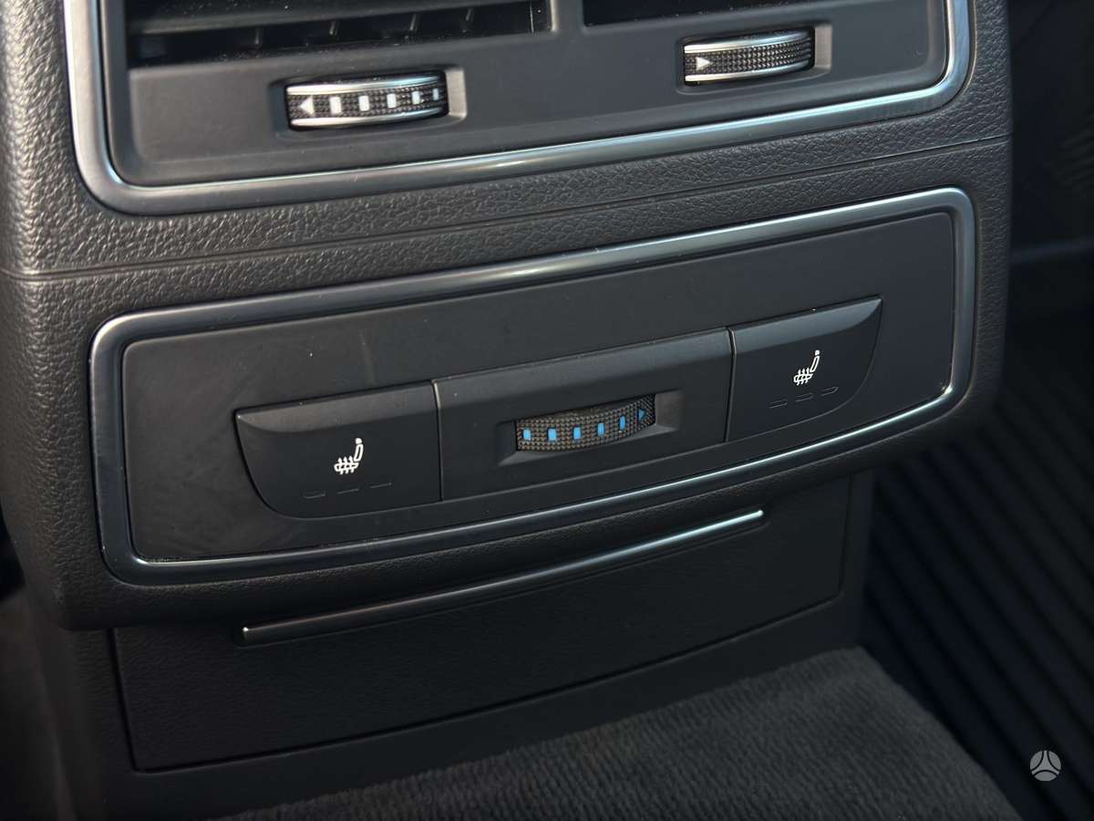 Audi A6, 2.0 l., saloon / sedan
