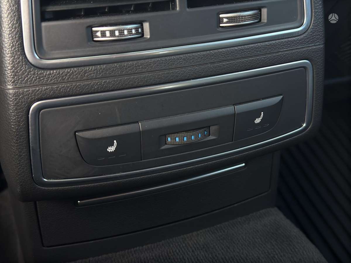 Audi A6, 2.0 l., Седан