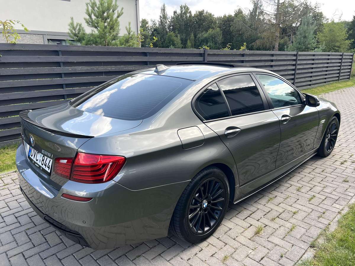 BMW 528, 2.0 l., Седан