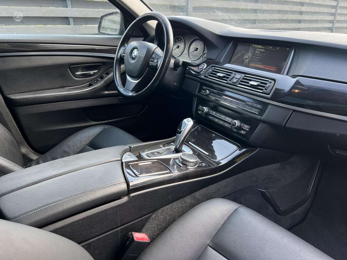 BMW 528, 2.0 l., Седан