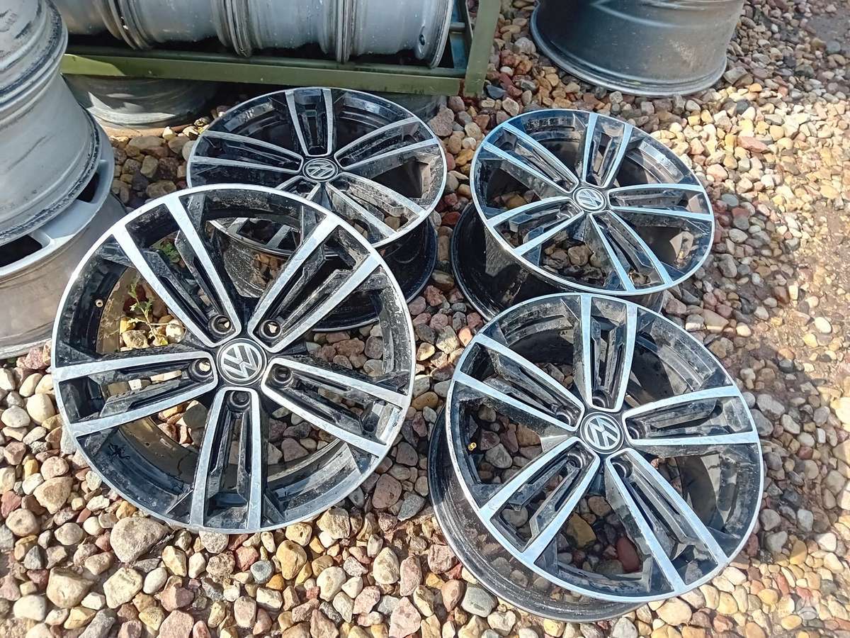 Volkswagen, light alloy, R17