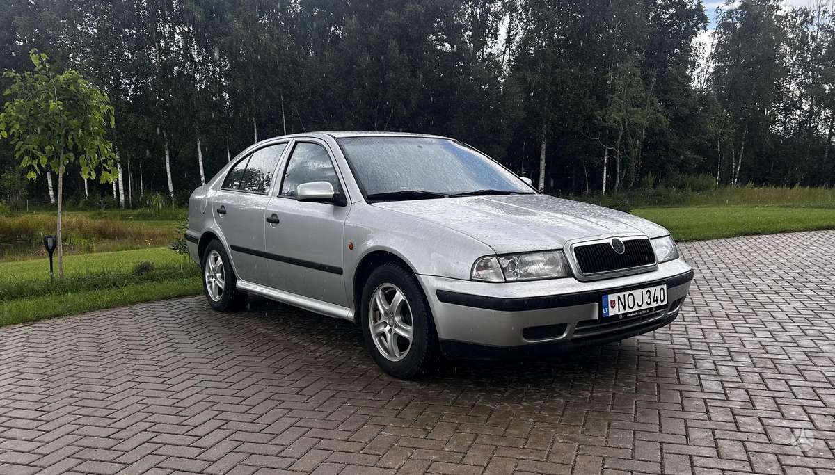 Škoda Octavia - 2
