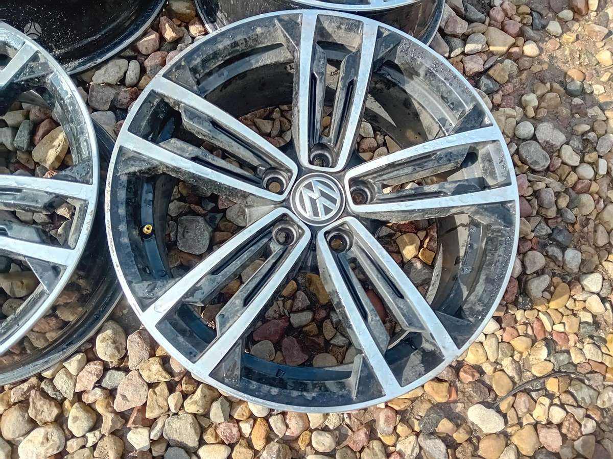 Volkswagen, light alloy, R17