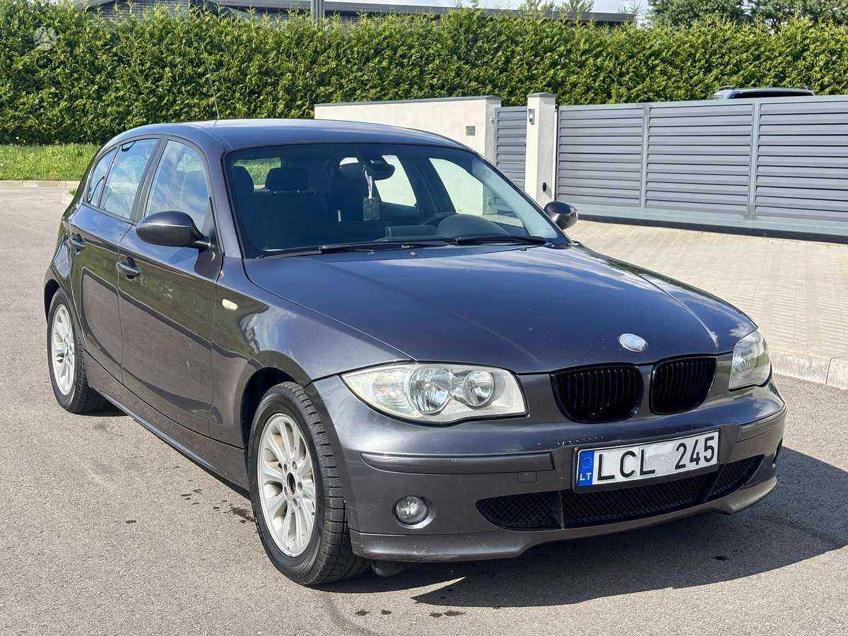 BMW 120, 2.0 l., hatchback