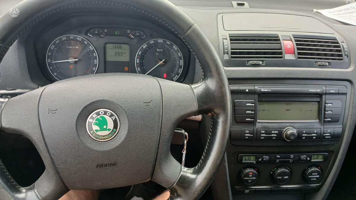 Skoda Octavia, 1.6 l., hatchback
