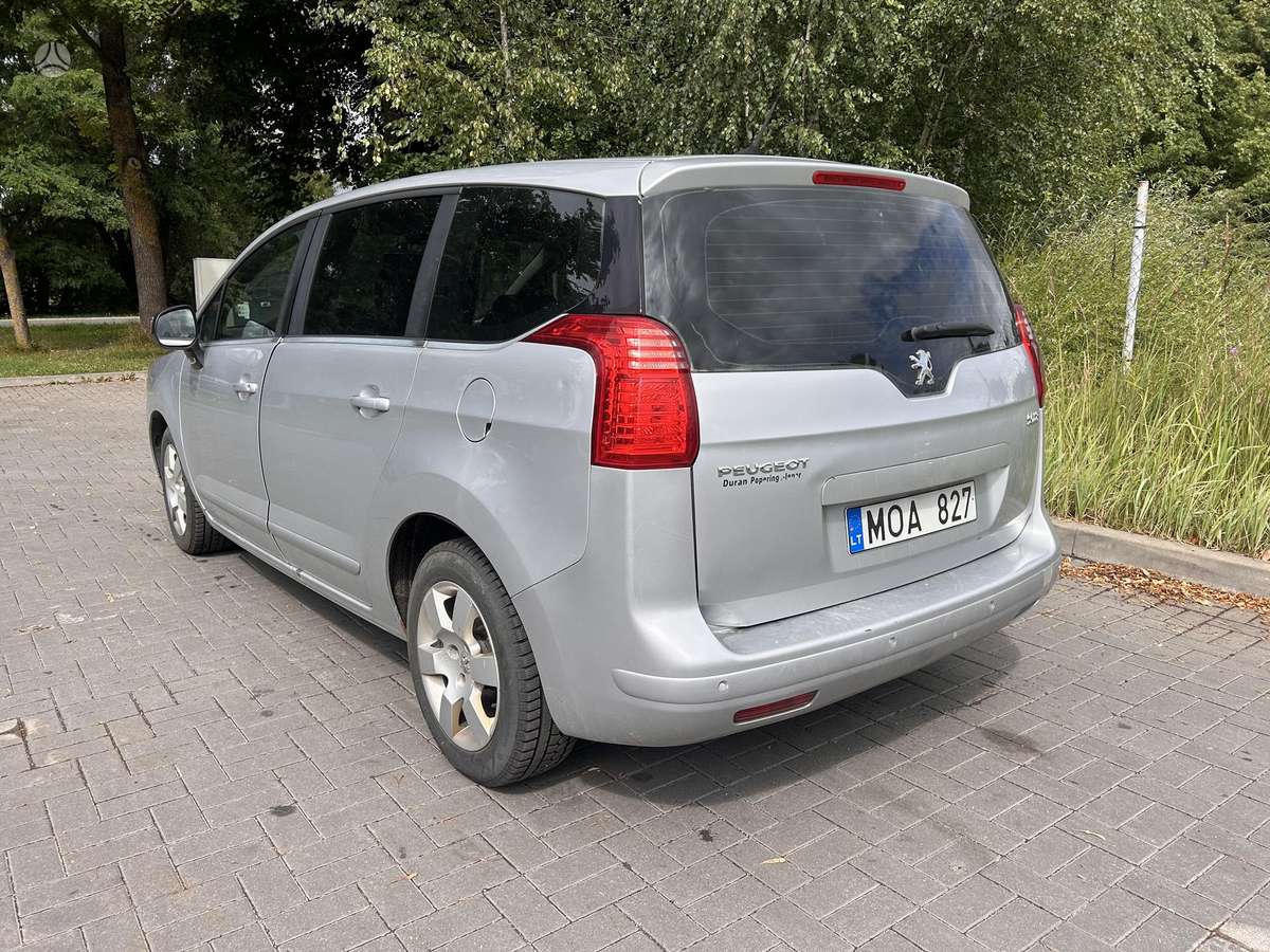 Peugeot 5008 - 5