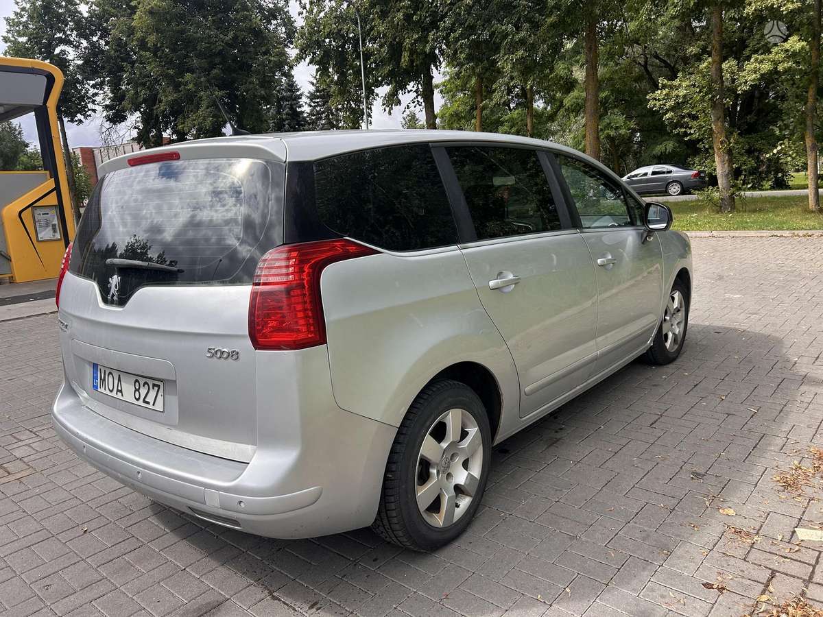 Peugeot 5008 - 7