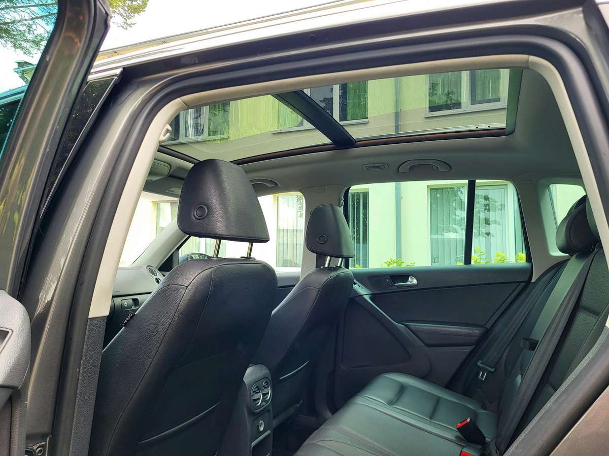 Volkswagen Tiguan - 8