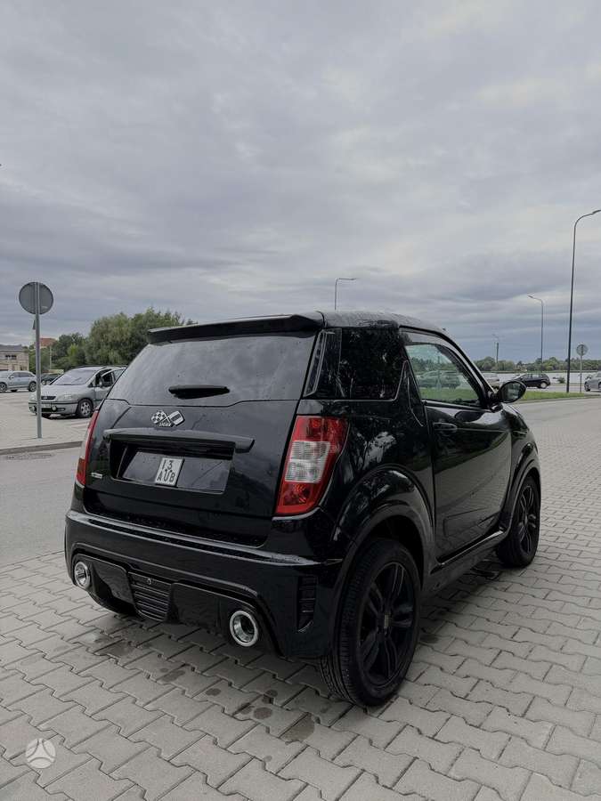 Ligier JS50, Седан