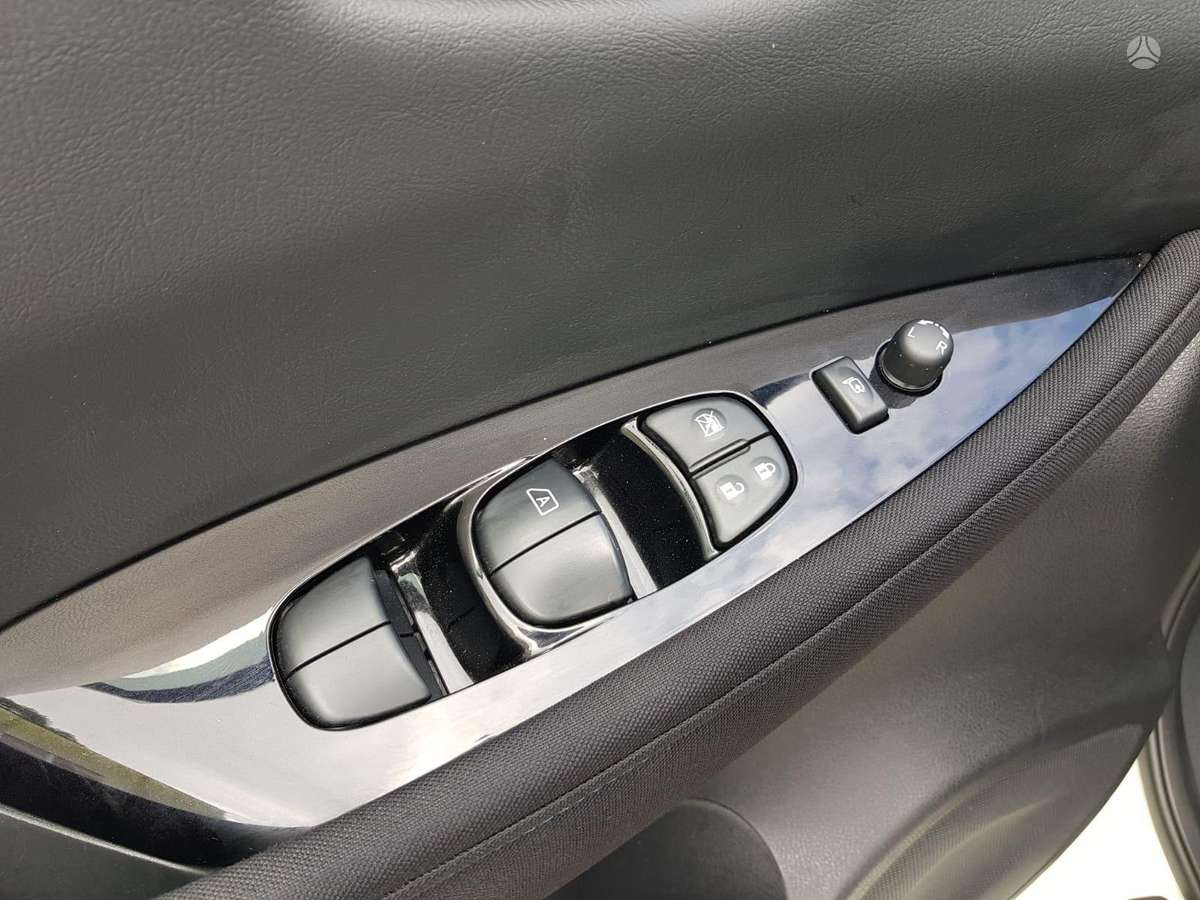Nissan Leaf, 40 kWh, hatchback