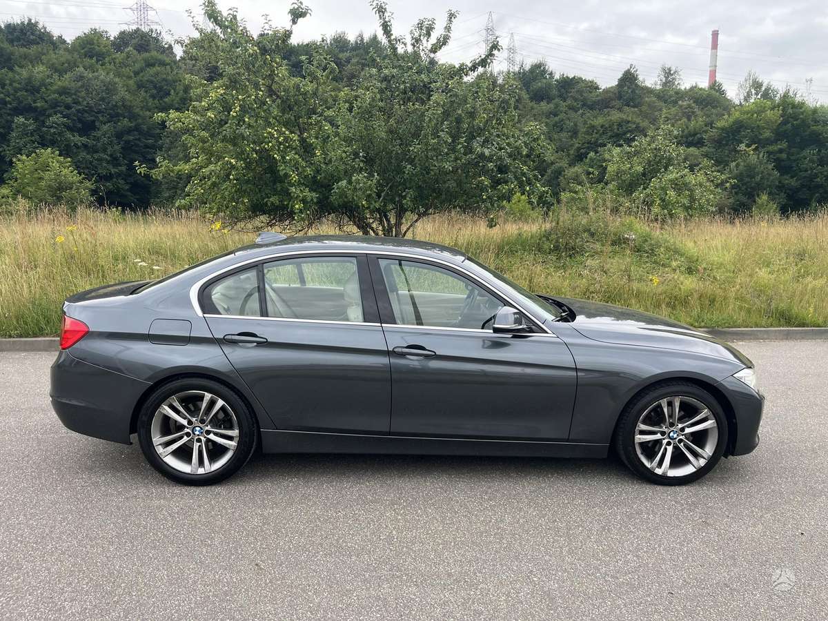BMW 316, 2.0 l., Седан
