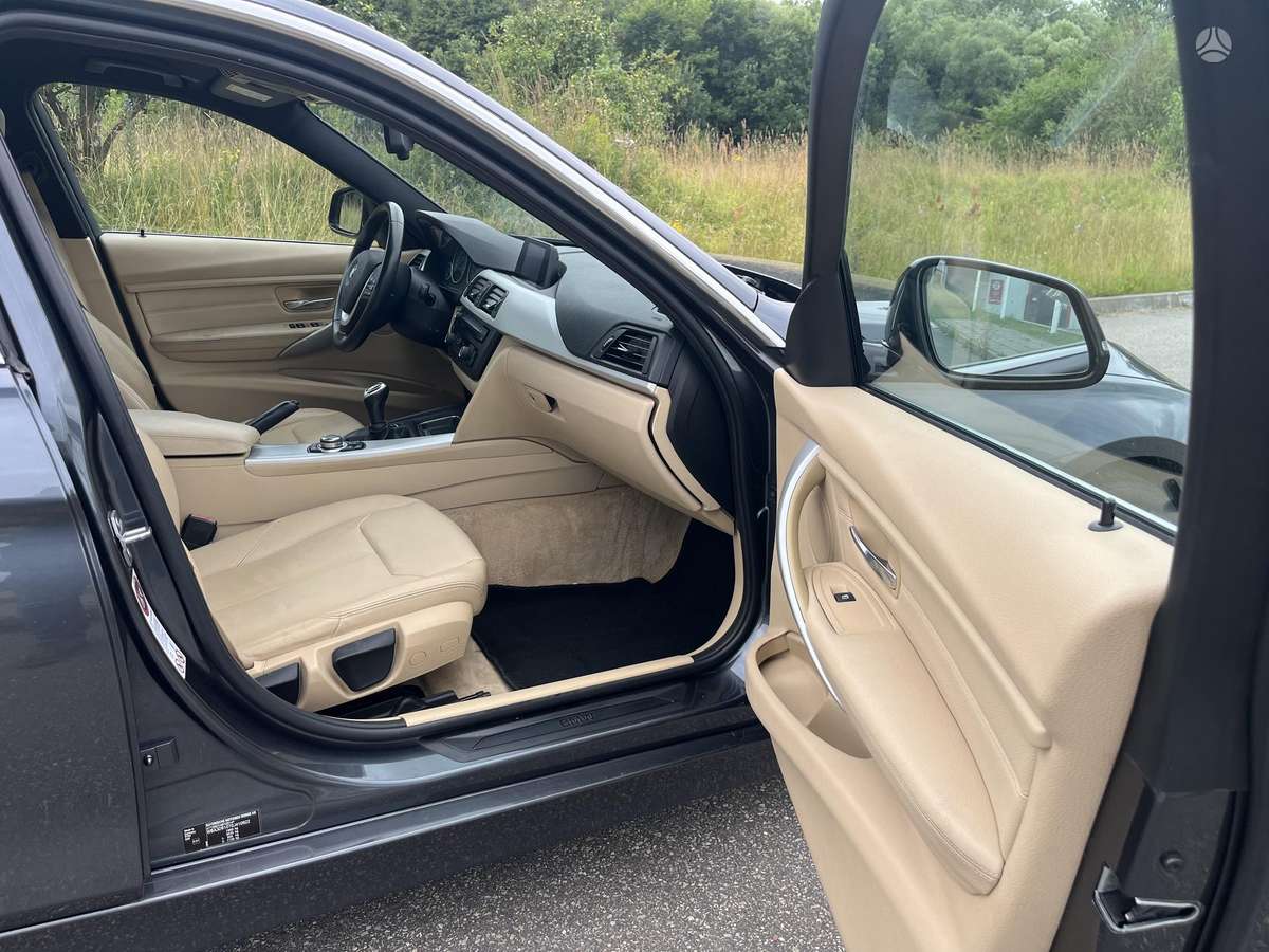 BMW 316, 2.0 l., Седан