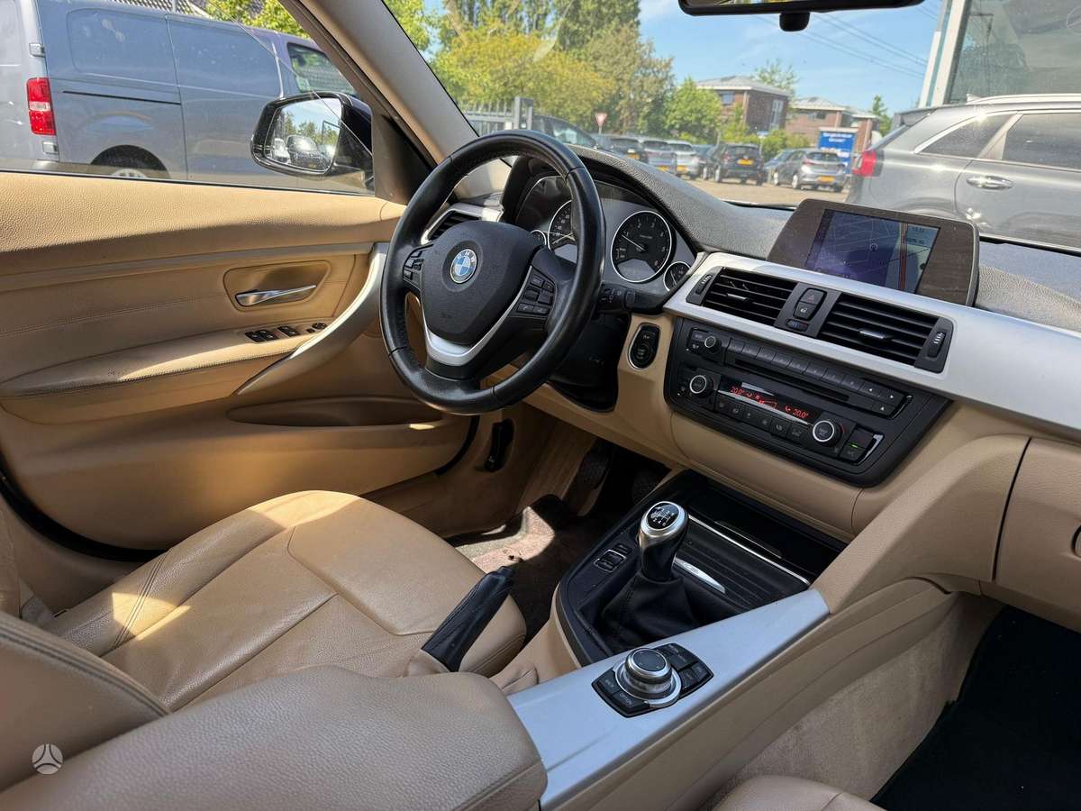 BMW 316, 2.0 l., Седан