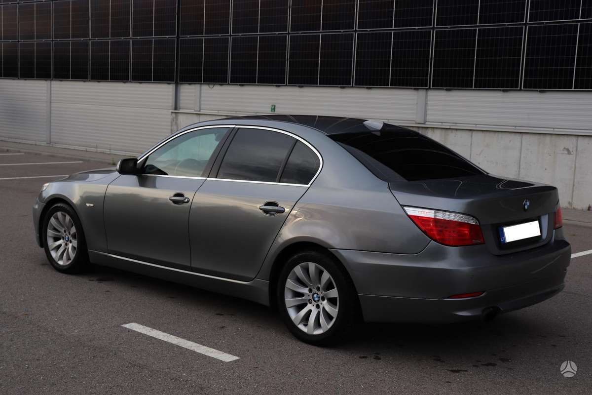 BMW 520, 2.0 l., Седан