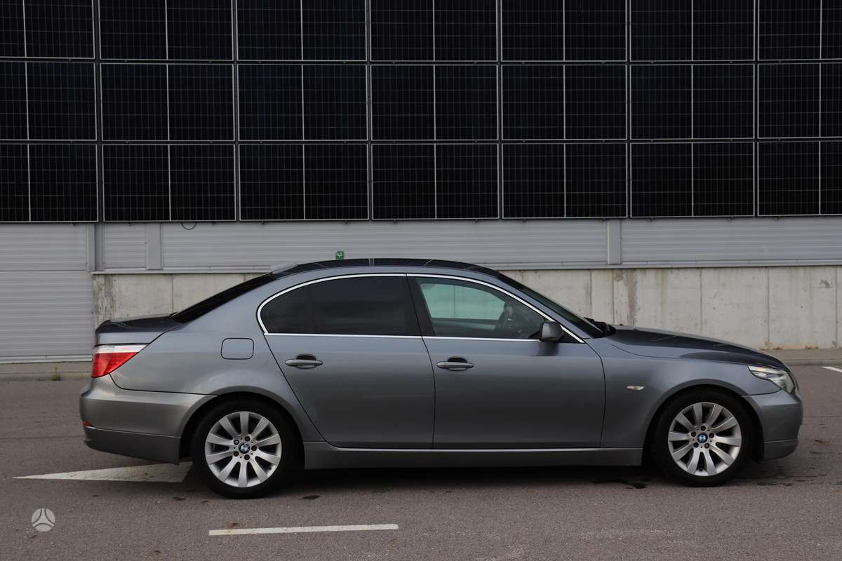 BMW 520, 2.0 l., Седан