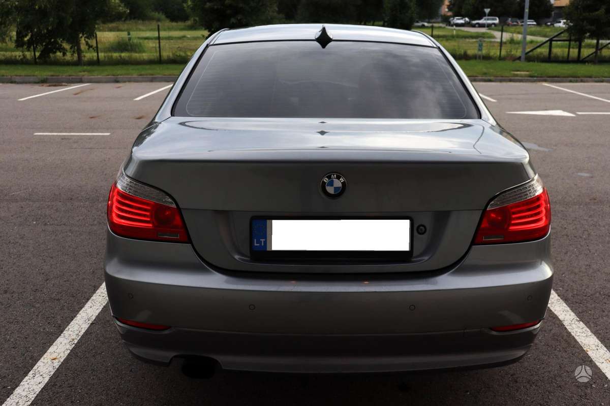 BMW 520, 2.0 l., Седан